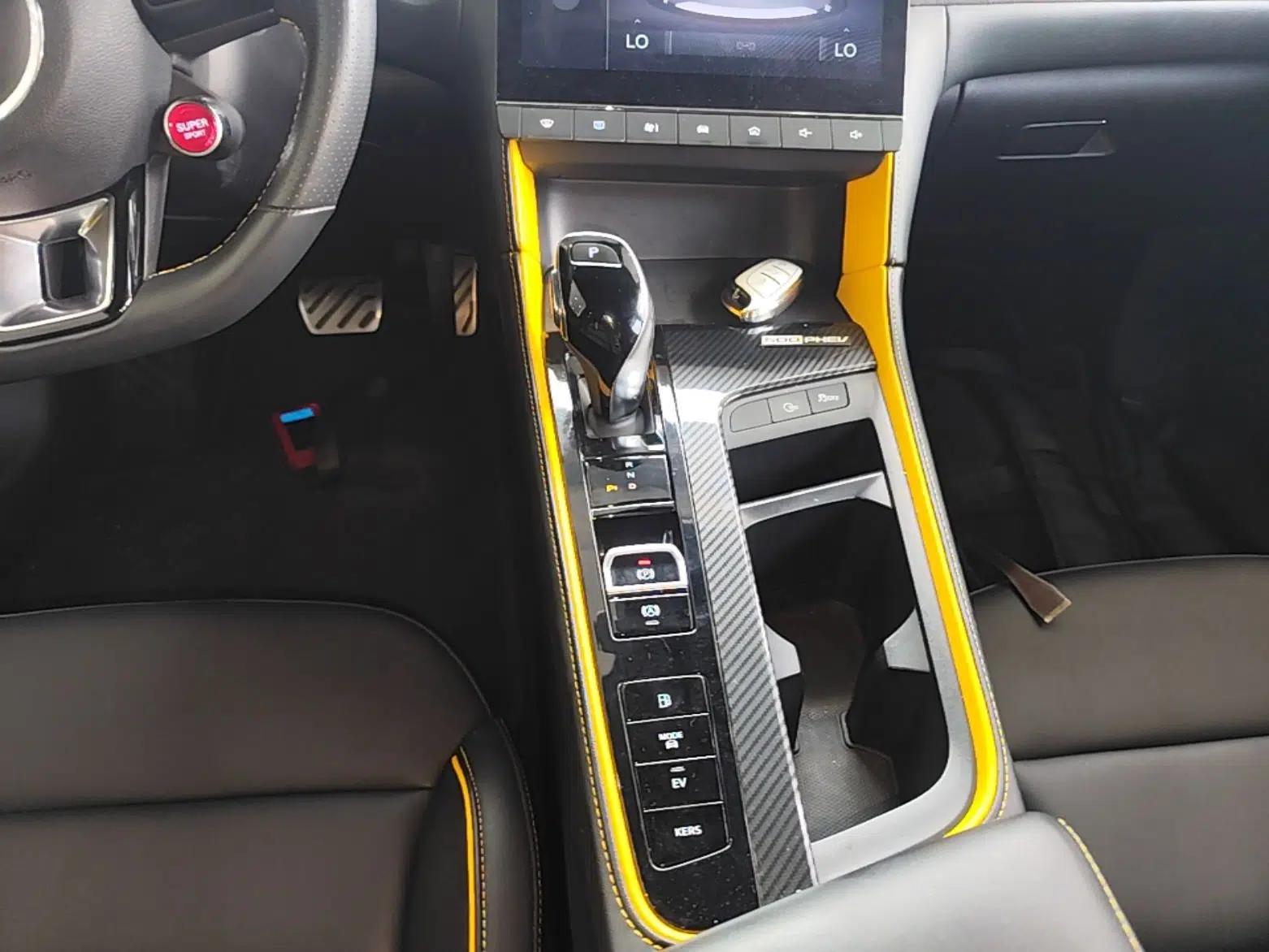 MG 6 New Energy 2020 1.5T Hybrid Trophy Intelligent Drive Flagship Edition — миниатюра 16