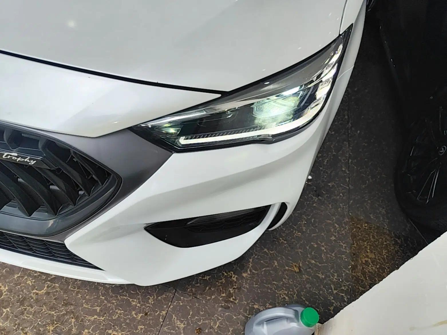 MG 6 New Energy 2020 1.5T Hybrid Trophy Intelligent Drive Flagship Edition — миниатюра 8