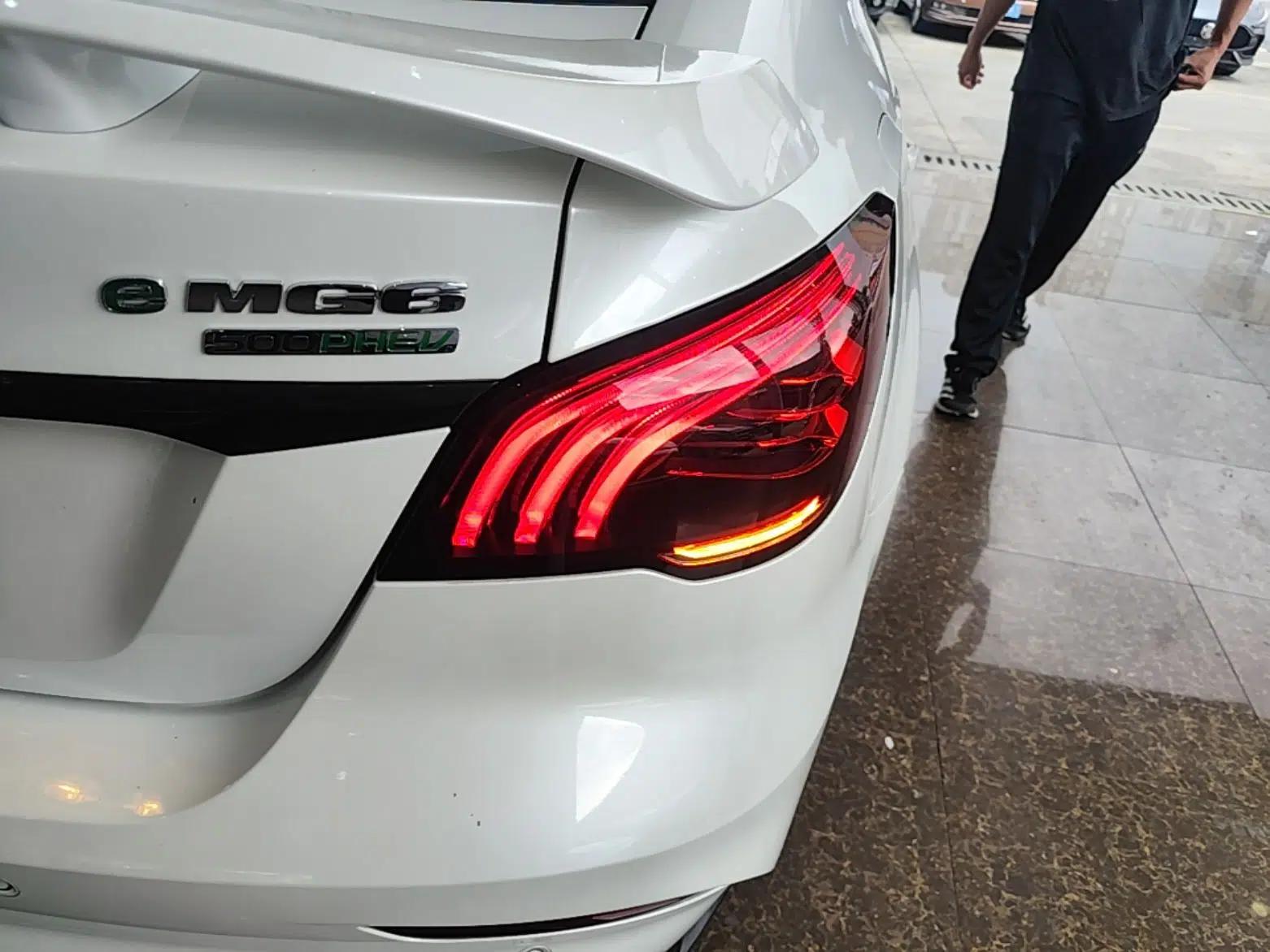 MG 6 New Energy 2020 1.5T Hybrid Trophy Intelligent Drive Flagship Edition — миниатюра 9