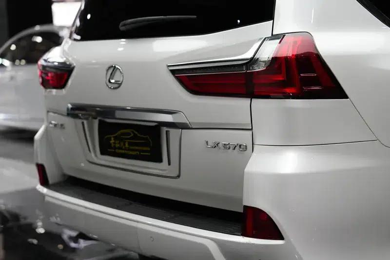 Lexus LX 2019 570 Premium Luxury Edition — миниатюра 16