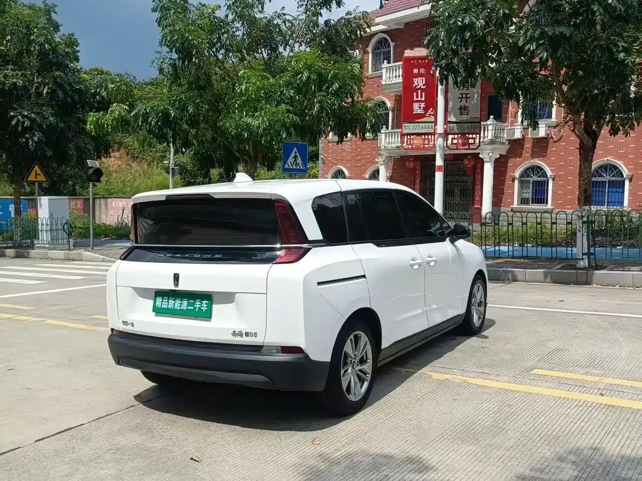 Bestune NAT 2022 Enjoy Travel - Battery Swapping Version 100kW — миниатюра 8