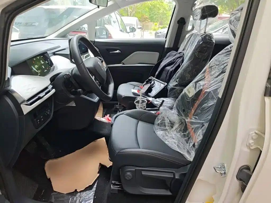 Bestune NAT 2022 Model: Comfortable Travel, Battery Swapping Taxi Version — миниатюра 15