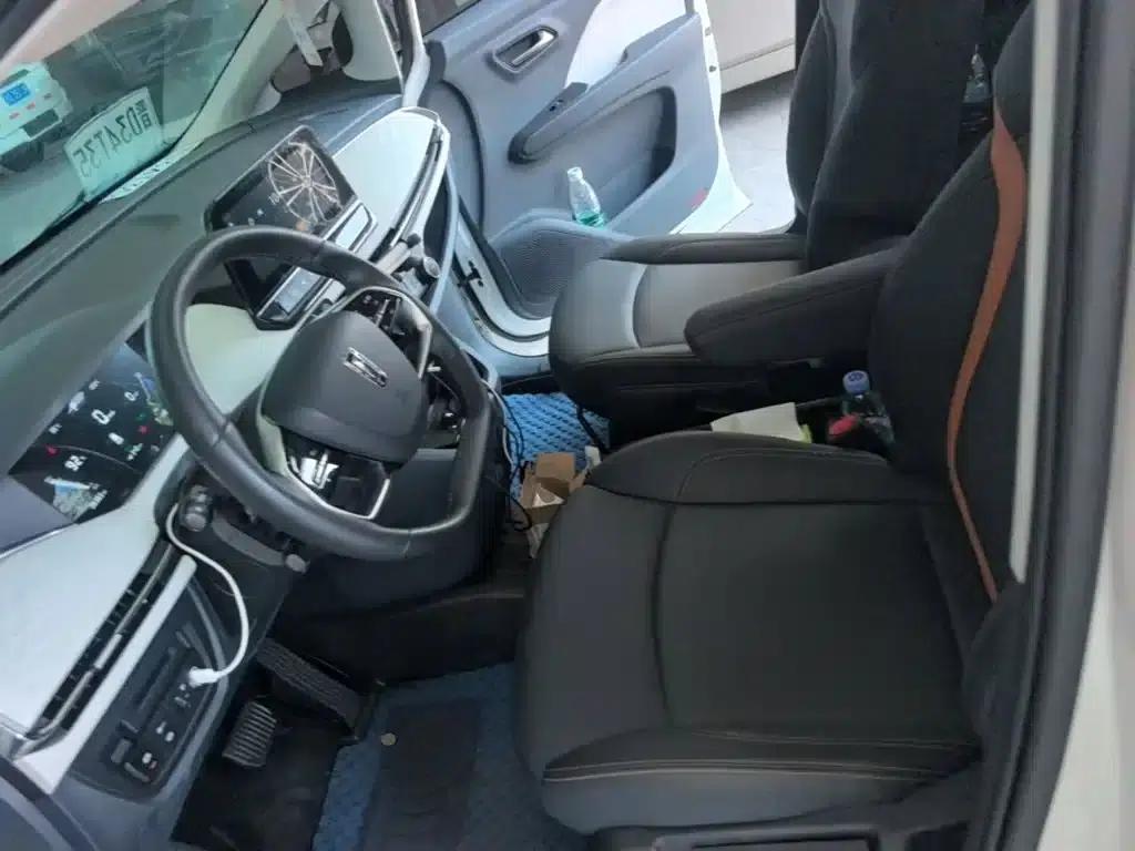 Bestune NAT 2022 Enjoy Travel Taxi Edition — миниатюра 15