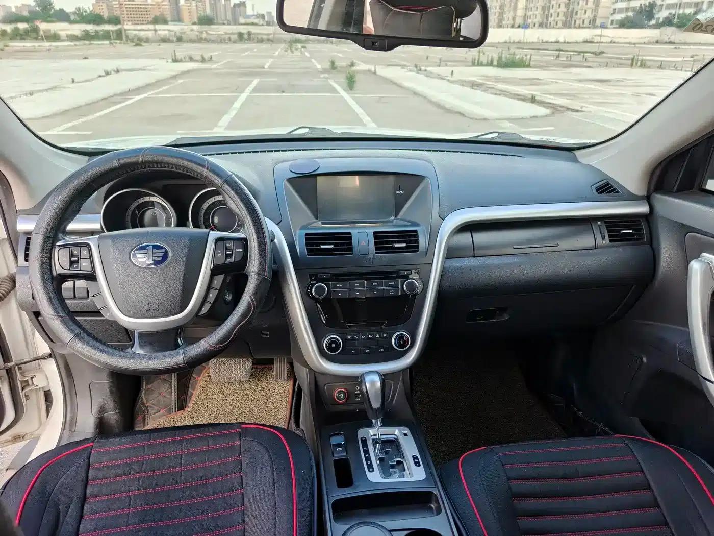 Besturn X80 2013 2.0L Automatic Comfort Model — миниатюра 5