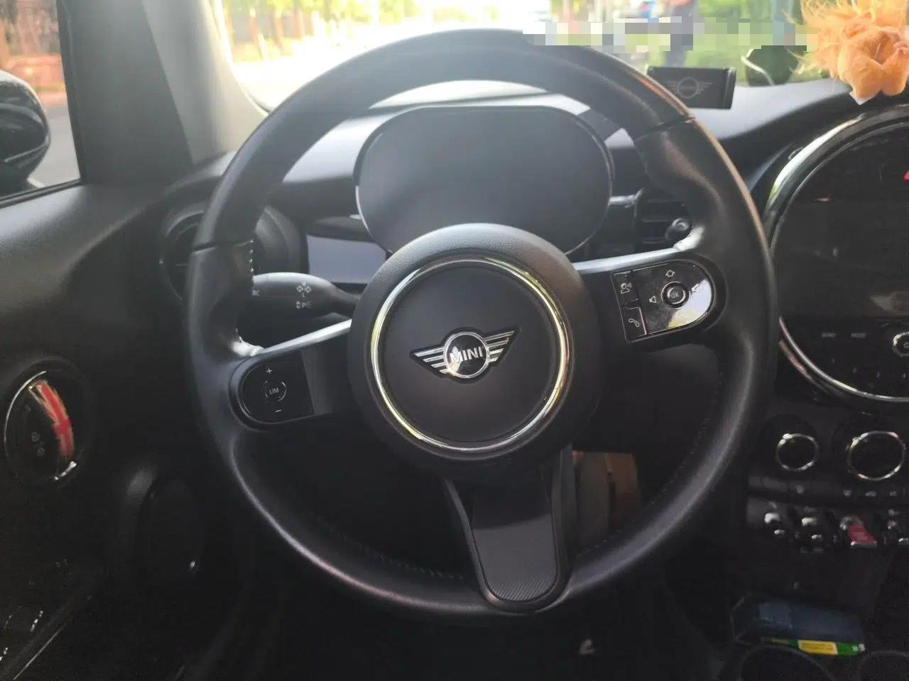 MINI 2021 1.5T COOPER Classic Edition Five-Door Version — миниатюра 10