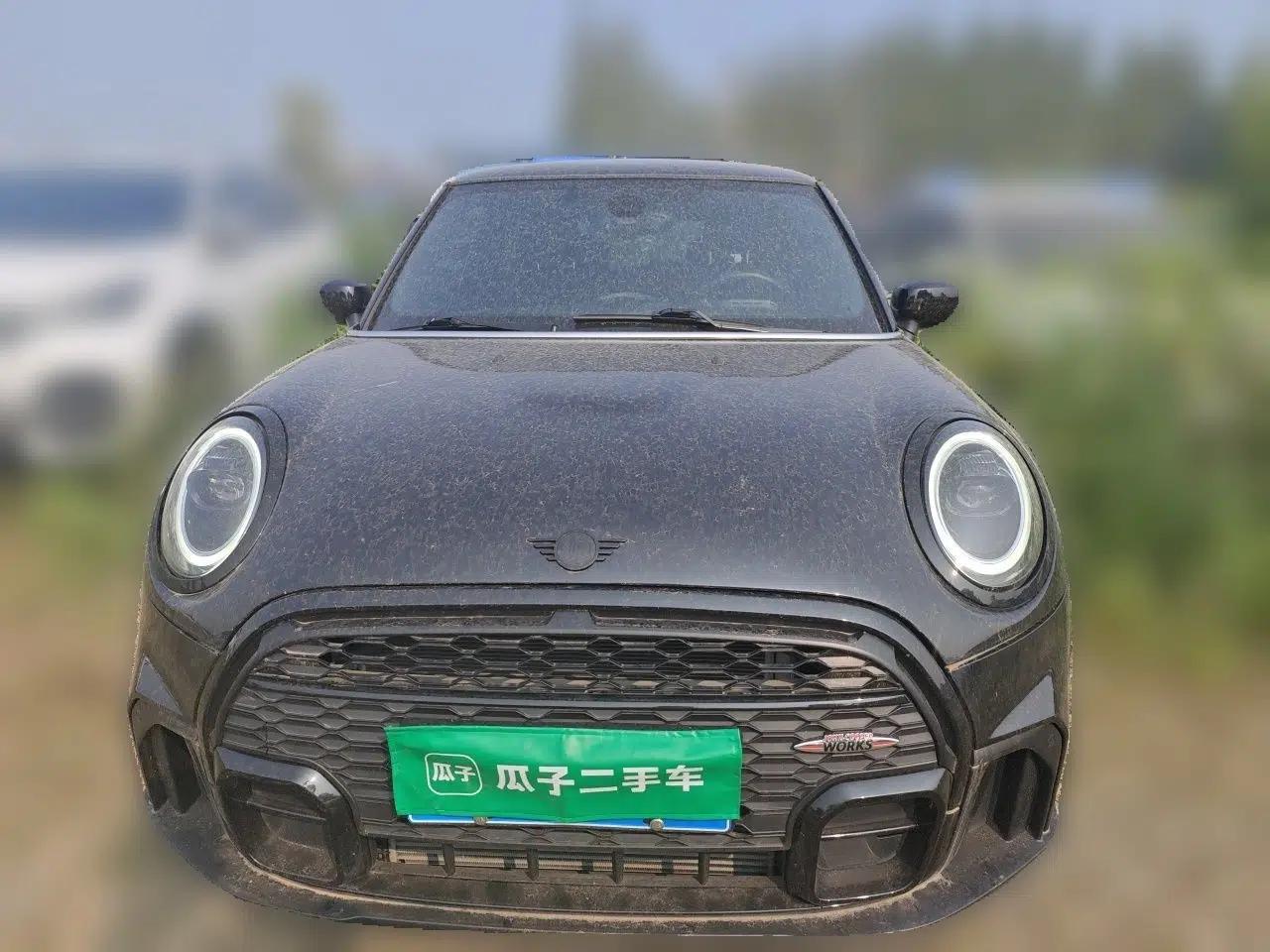 MINI 2022 1.5T COOPER Black Badge Special Edition — миниатюра 2