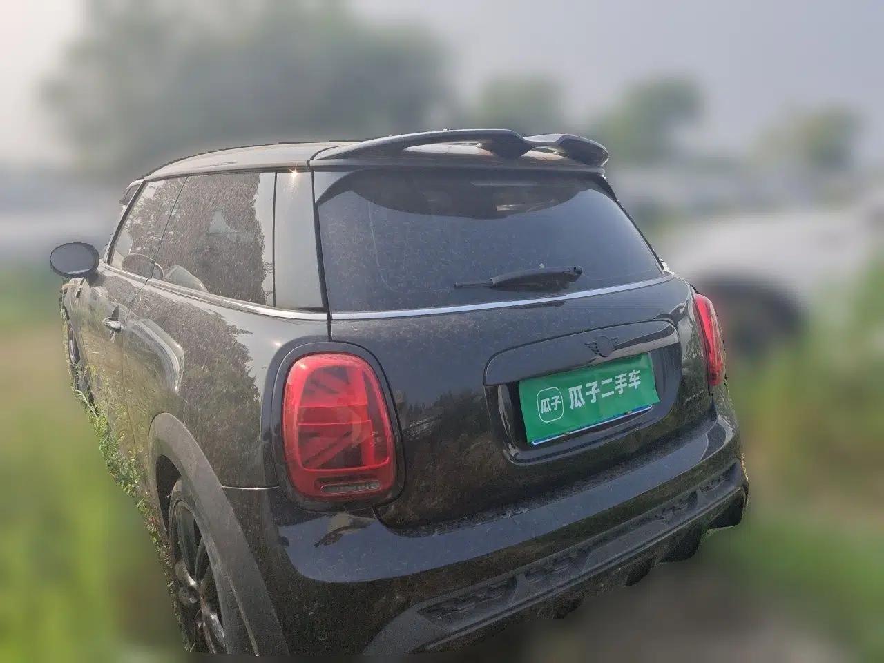 MINI 2022 1.5T COOPER Black Badge Special Edition — миниатюра 4