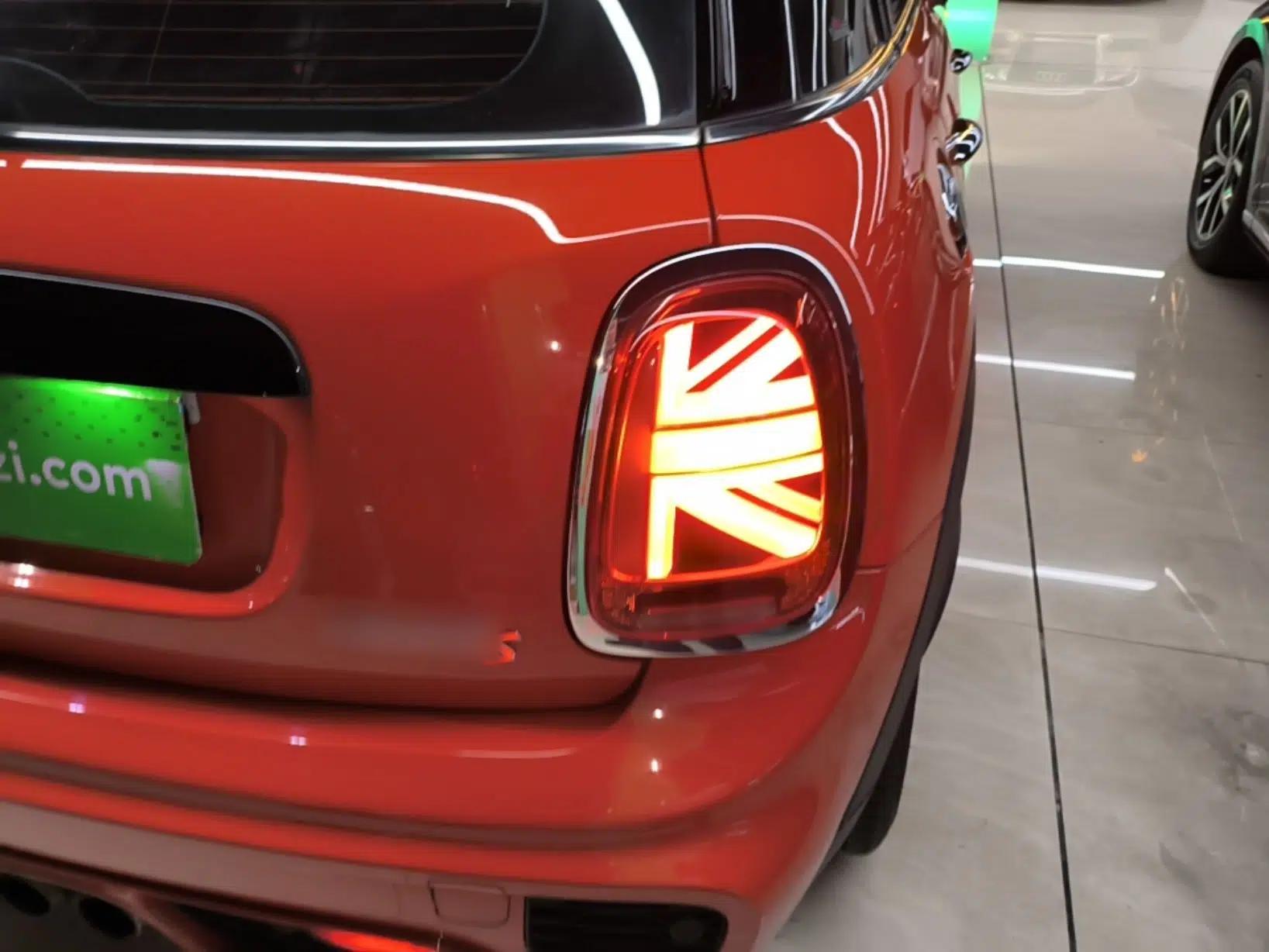 MINI 2018 2.0T COOPER S Racing Edition 5-door model — миниатюра 14