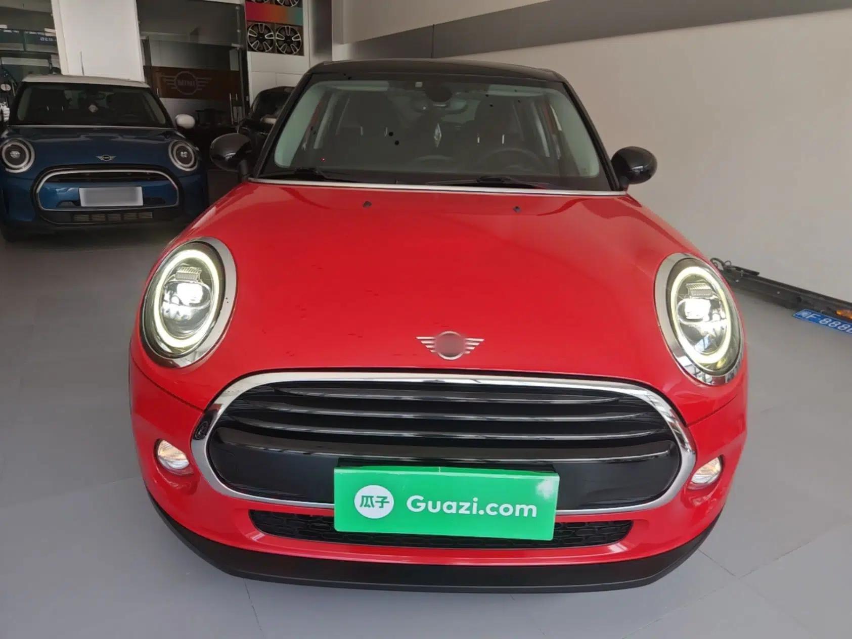 MINI 2019 1.5T COOPER Classic Edition Five-Door Version — миниатюра 2