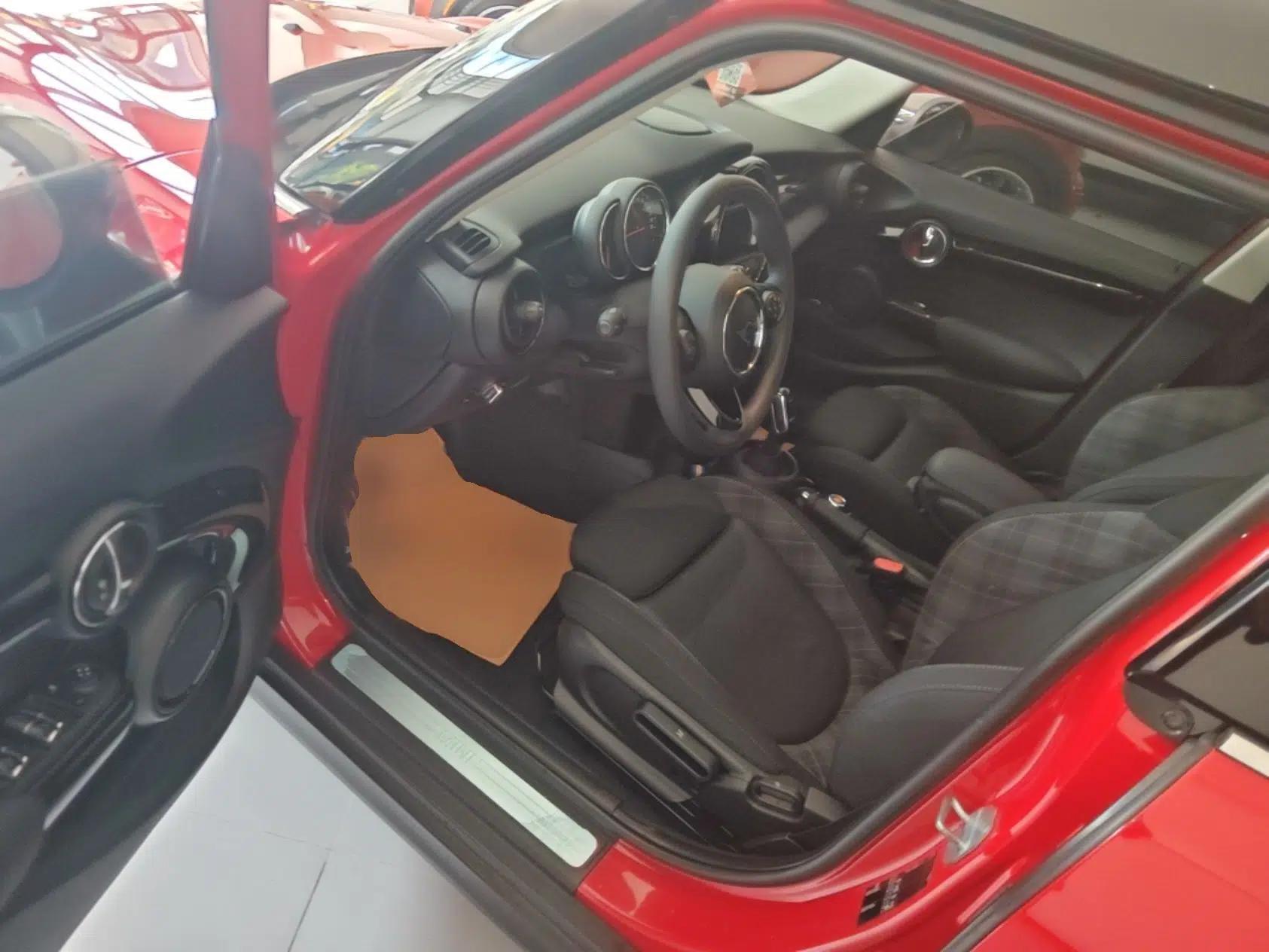 MINI 2019 1.5T COOPER Classic Edition Five-Door Version — миниатюра 18