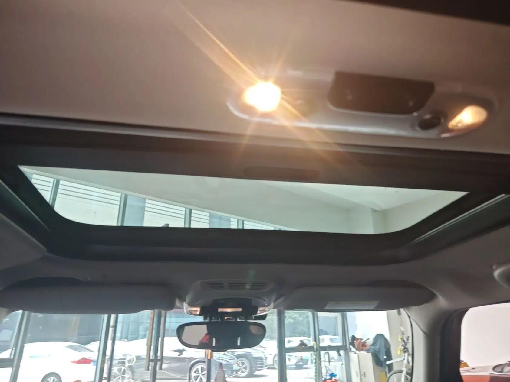MINI 2019 1.5T COOPER Classic Edition Five-Door Version — миниатюра 21