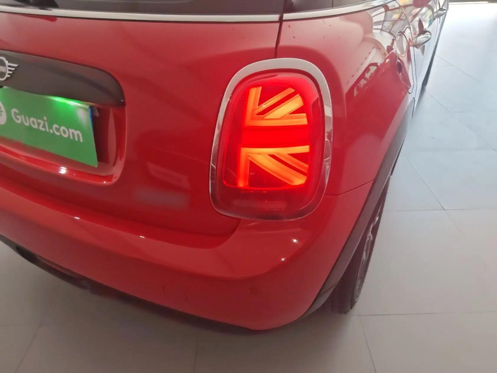 MINI 2019 1.5T COOPER Classic Edition Five-Door Version — миниатюра 9