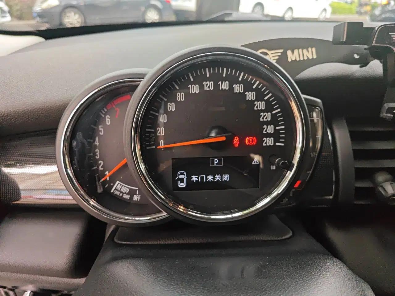MINI 2020 1.5T COOPER Artist — миниатюра 11