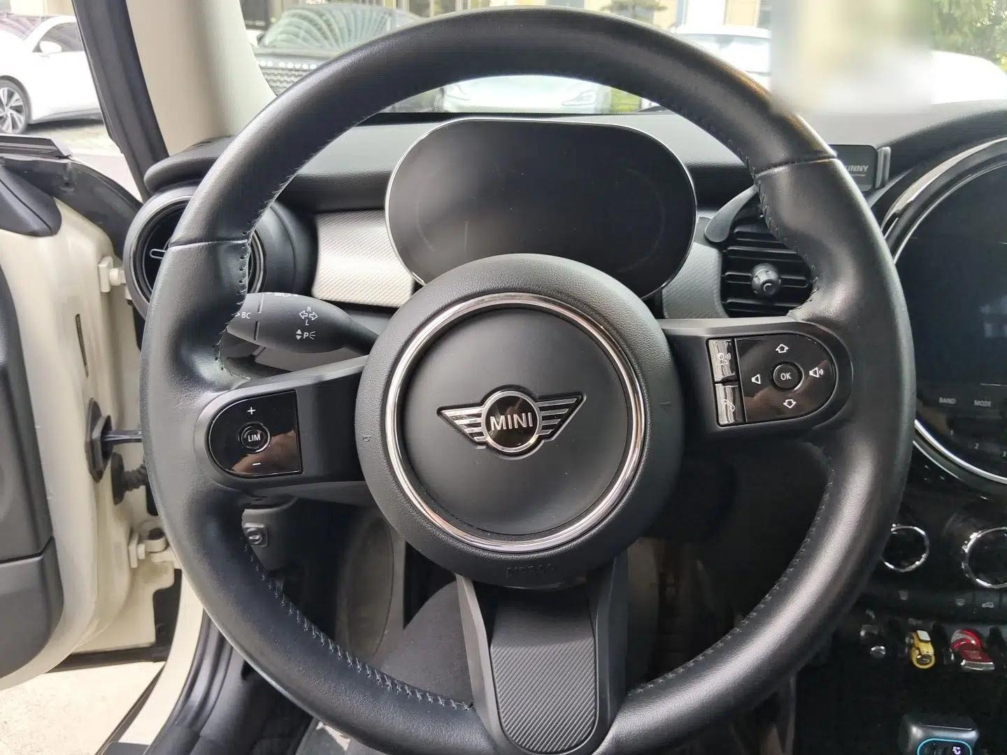 MINI 2022 1.5T COOPER Classic Edition — миниатюра 10