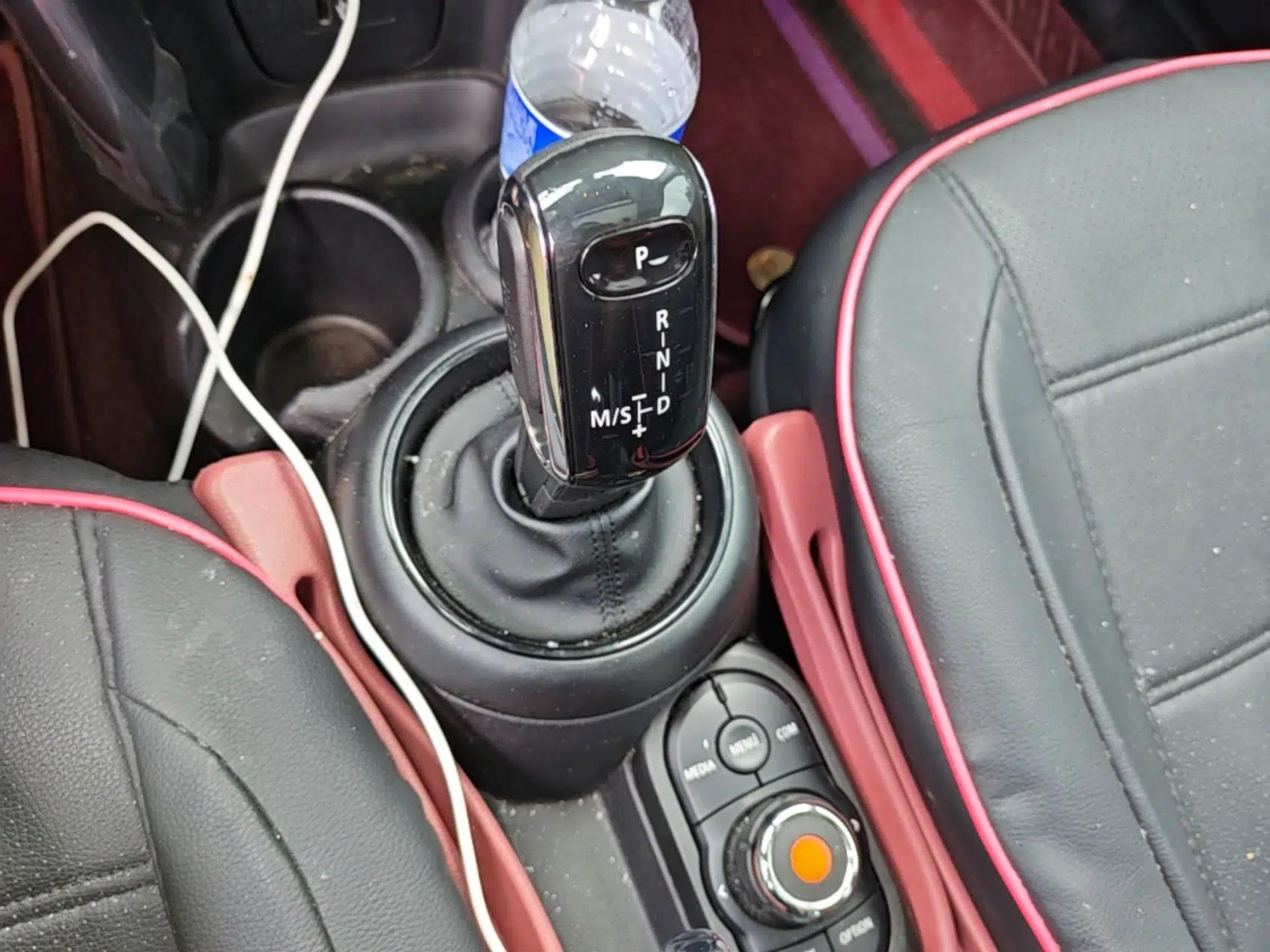 MINI 2020 1.5T ONE Five-Door Edition — миниатюра 14
