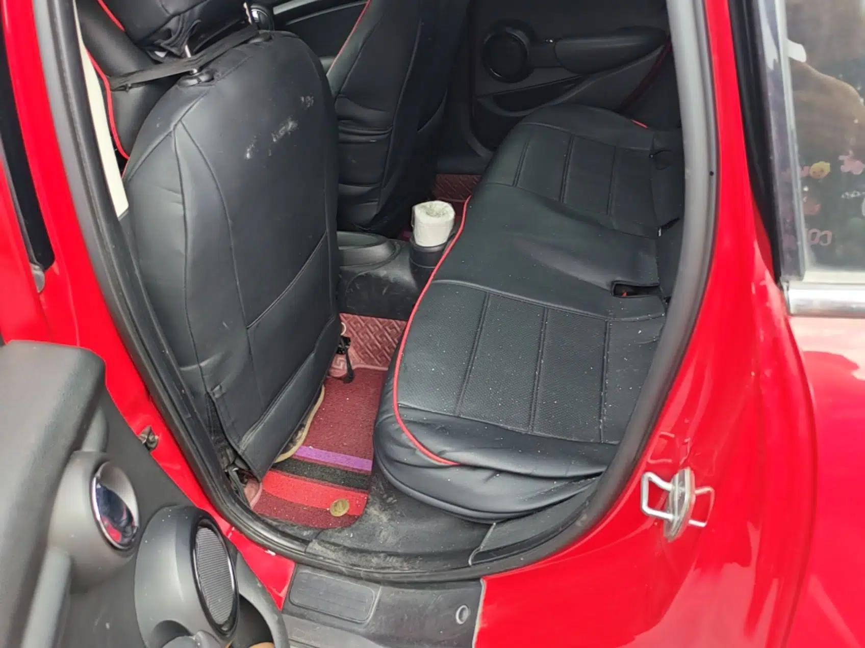 MINI 2020 1.5T ONE Five-Door Edition — миниатюра 17