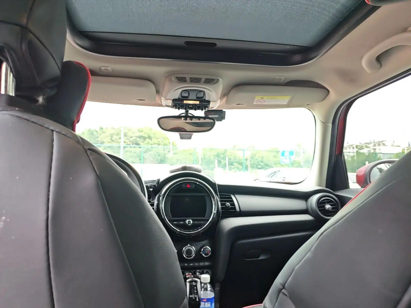 MINI 2020 1.5T ONE Five-Door Edition — миниатюра 18