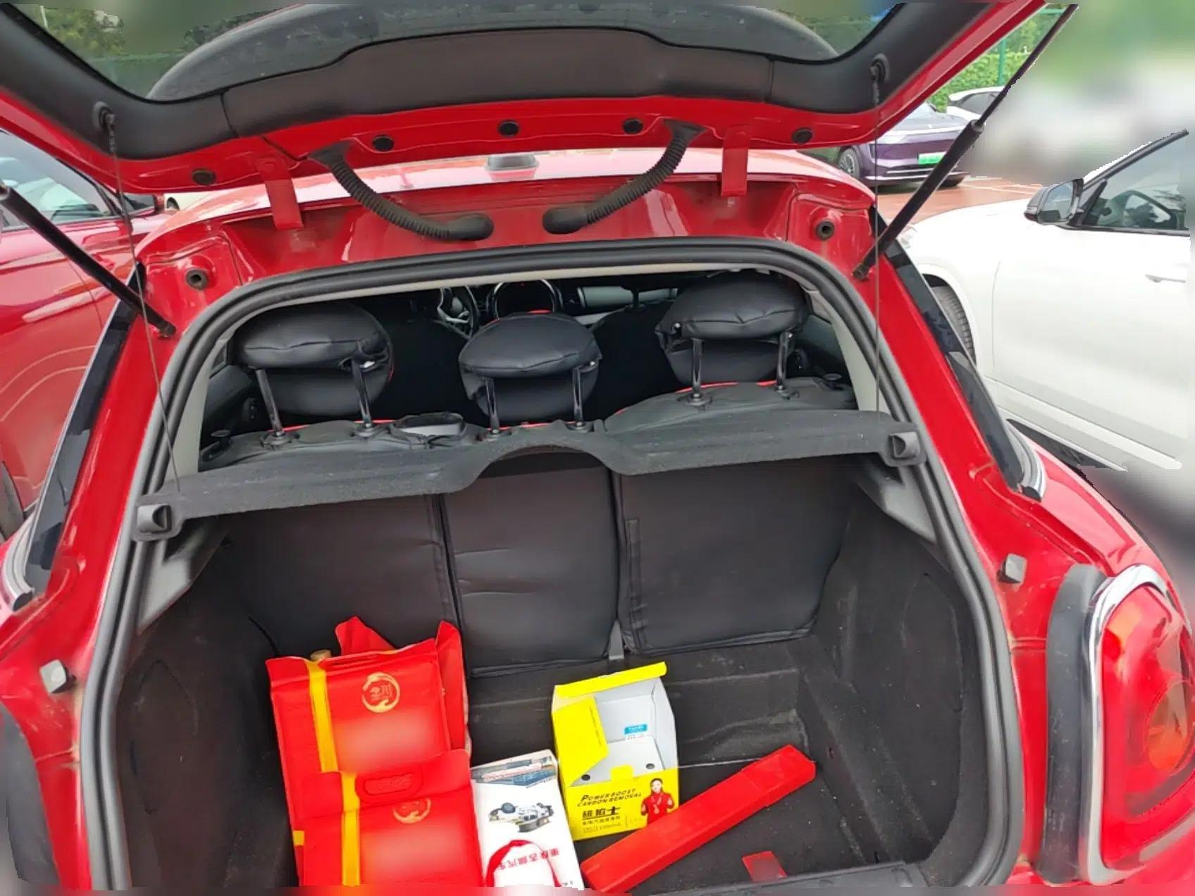 MINI 2020 1.5T ONE Five-Door Edition — миниатюра 19