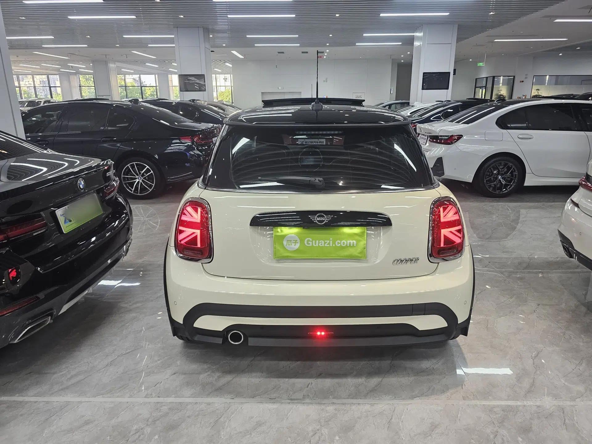 MINI 2022 Updated 1.5T COOPER Artist — миниатюра 5