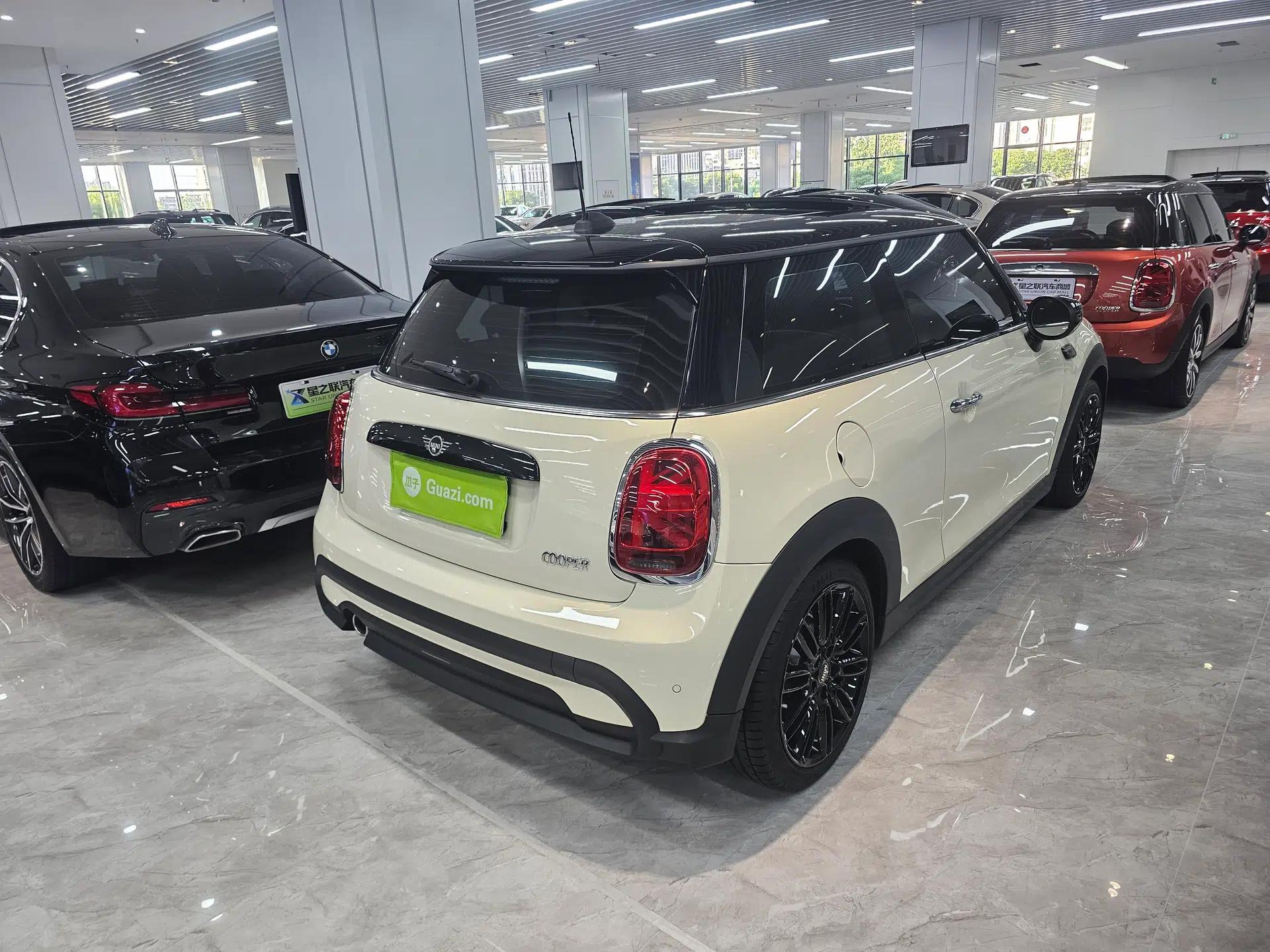 MINI 2022 Updated 1.5T COOPER Artist — миниатюра 6