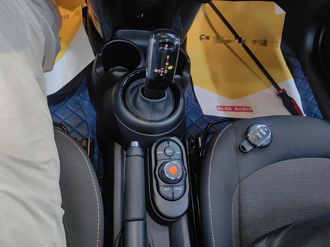 MINI 2022 Updated 1.5T ONE — миниатюра 16