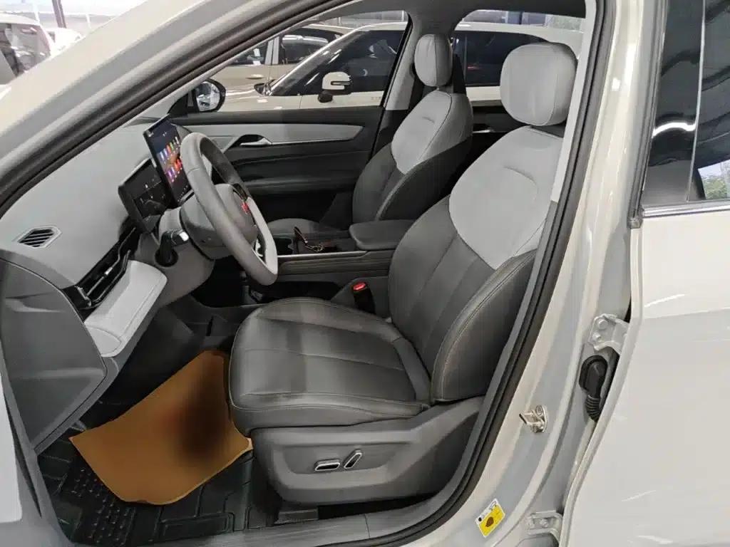 Yueyi 03 2025 Model 565km Enjoy Edition — миниатюра 15