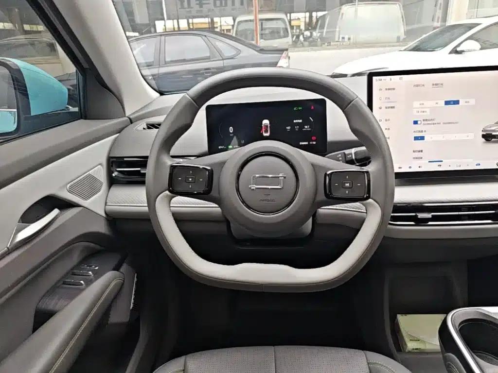 Yueyi 03 2025 565km Premium Edition — миниатюра 11