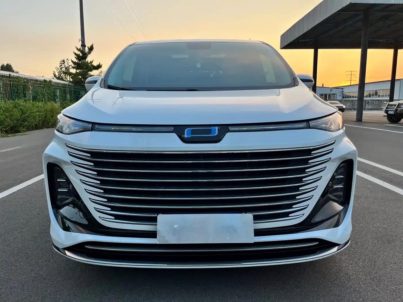 Bestune M9 2023 2.0T Premium Edition — миниатюра 2