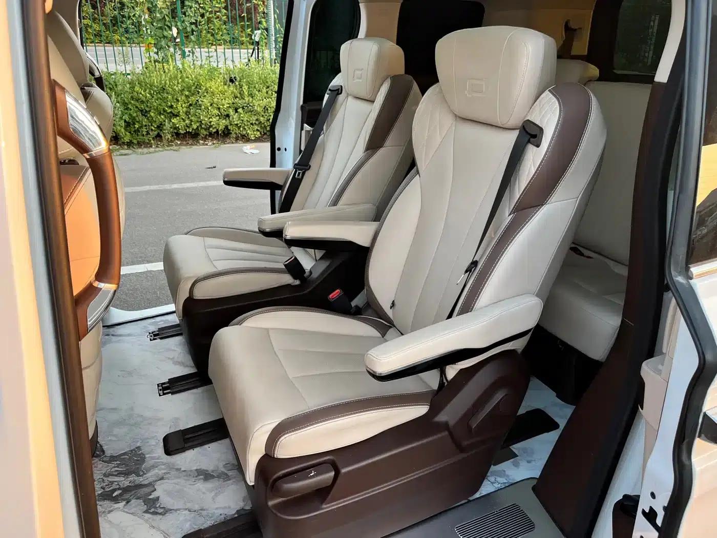 Bestune M9 2023 2.0T Premium Edition — миниатюра 15