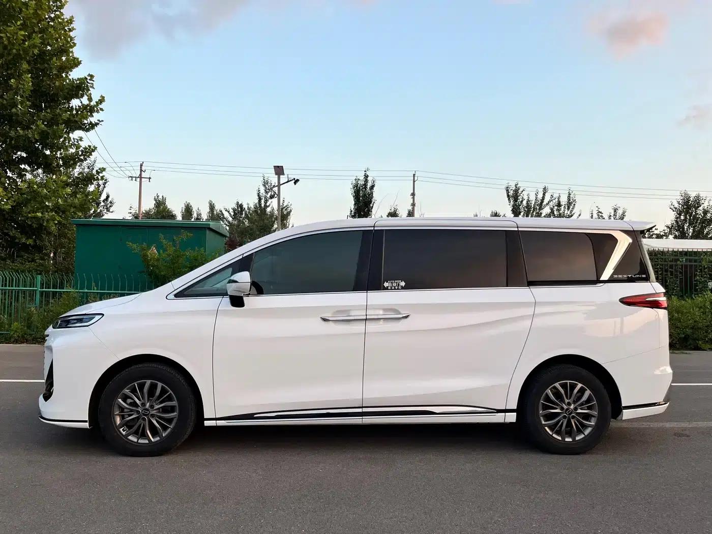 Bestune M9 2023 2.0T Premium Edition — миниатюра 4