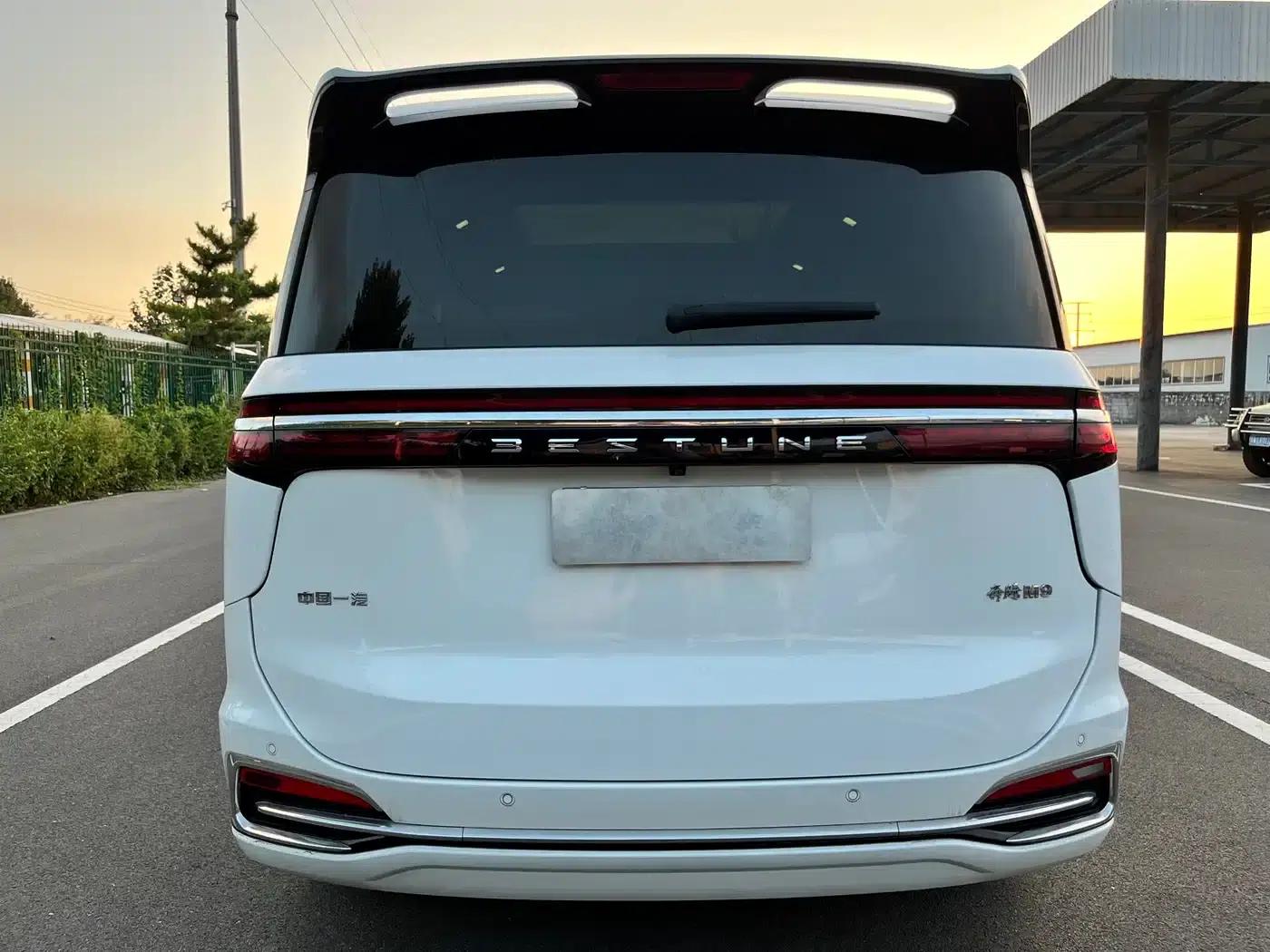 Bestune M9 2023 2.0T Premium Edition — миниатюра 7