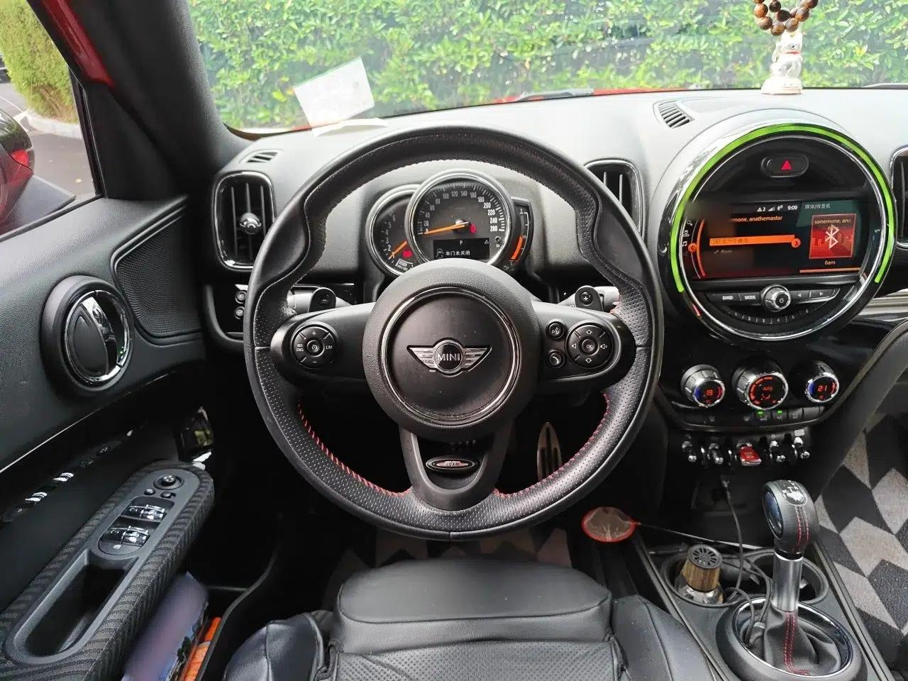 MINI Countryman 2018 2.0T COOPER S ALL4 Racing Driver — миниатюра 10