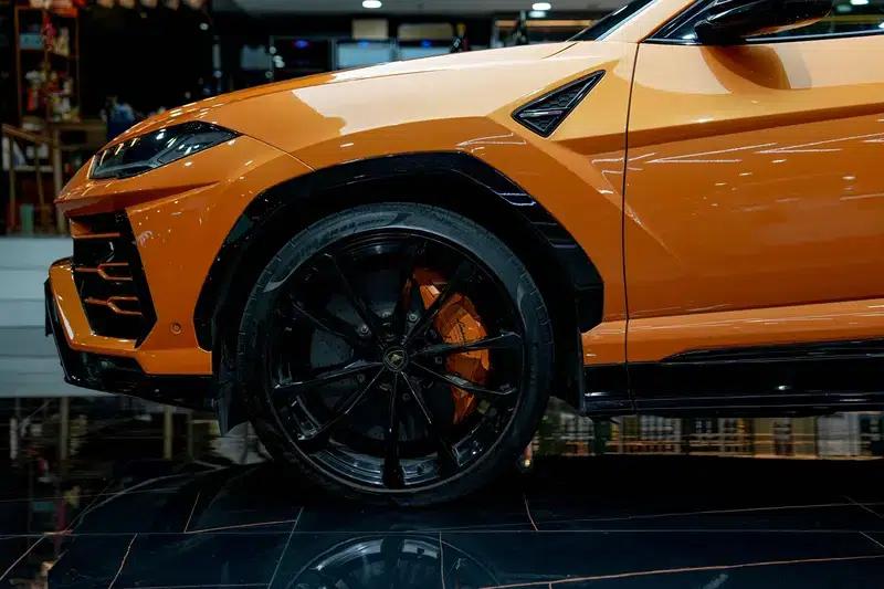 2021 Urus 4.0T V8 — миниатюра 13