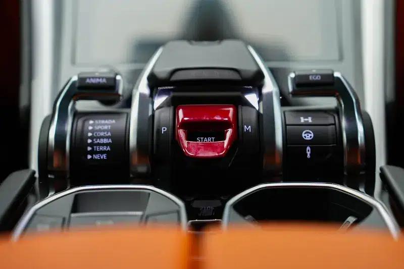 2021 Urus 4.0T V8 — миниатюра 23