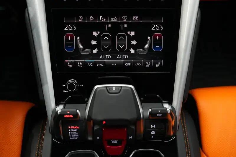 2021 Urus 4.0T V8 — миниатюра 24