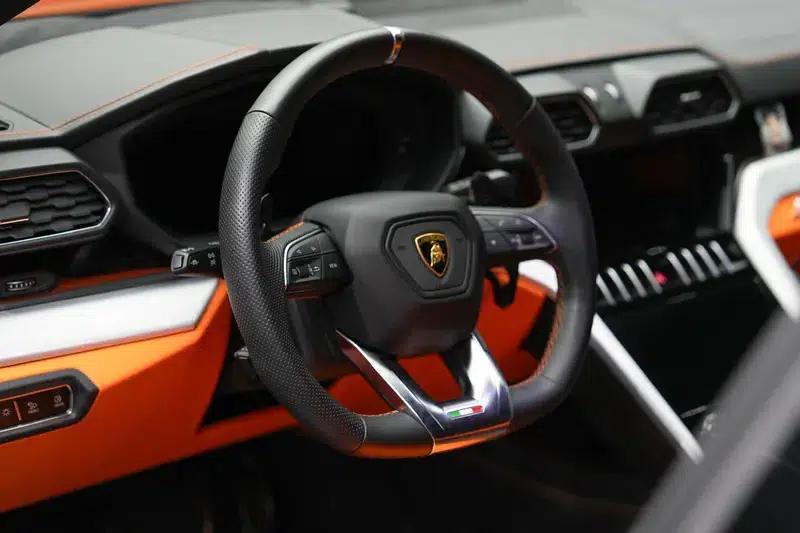 2021 Urus 4.0T V8 — миниатюра 37