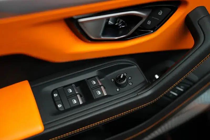 2021 Urus 4.0T V8 — миниатюра 42