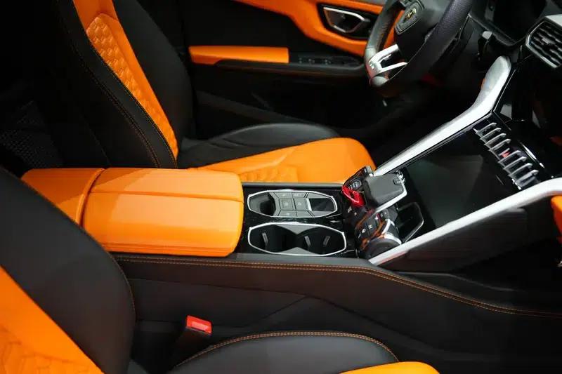 2021 Urus 4.0T V8 — миниатюра 44