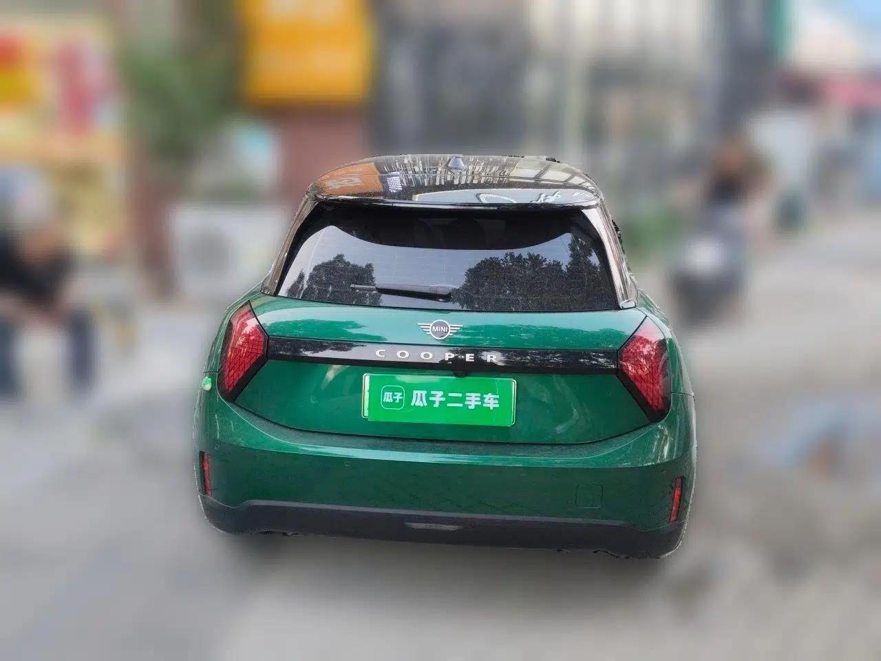 MINI Electric COOPER 2024 456km COOPER E Classic Edition — миниатюра 5