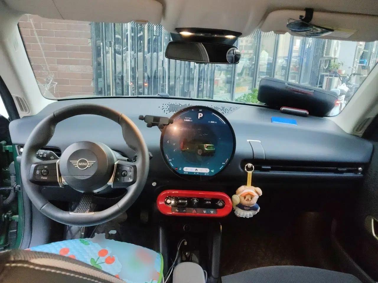 MINI Electric COOPER 2024 456km COOPER E Classic Edition — миниатюра 9