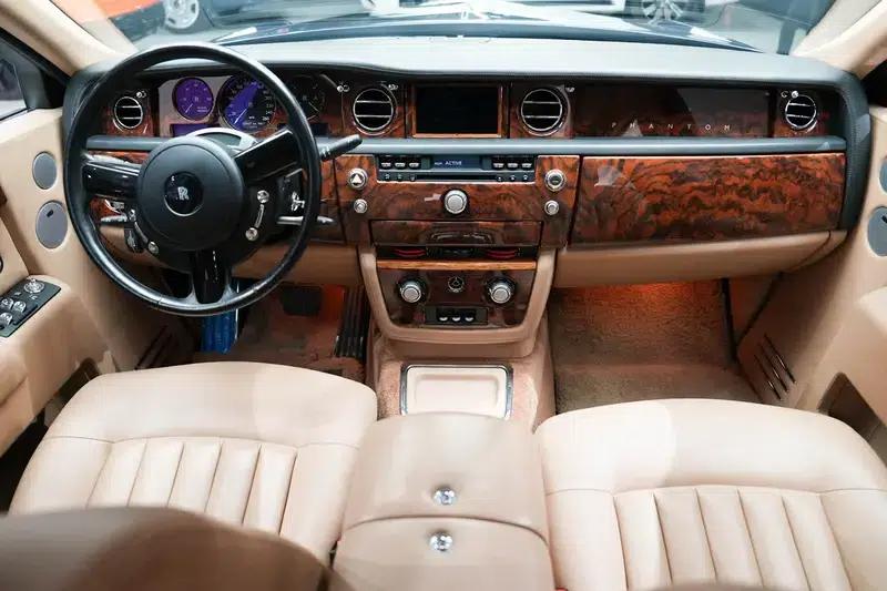 2006 Phantom 6.7L Extended Wheelbase (EWB) — миниатюра 26