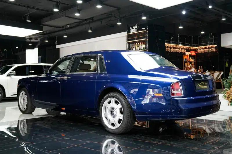 2006 Phantom 6.7L Extended Wheelbase (EWB) — миниатюра 4
