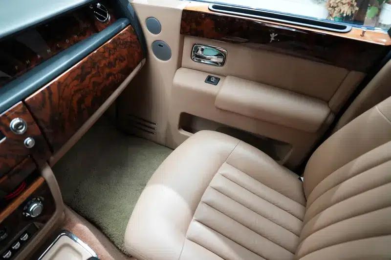 2006 Phantom 6.7L Extended Wheelbase (EWB) — миниатюра 31