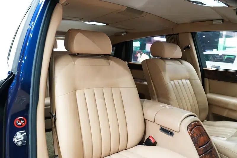 2006 Phantom 6.7L Extended Wheelbase (EWB) — миниатюра 32