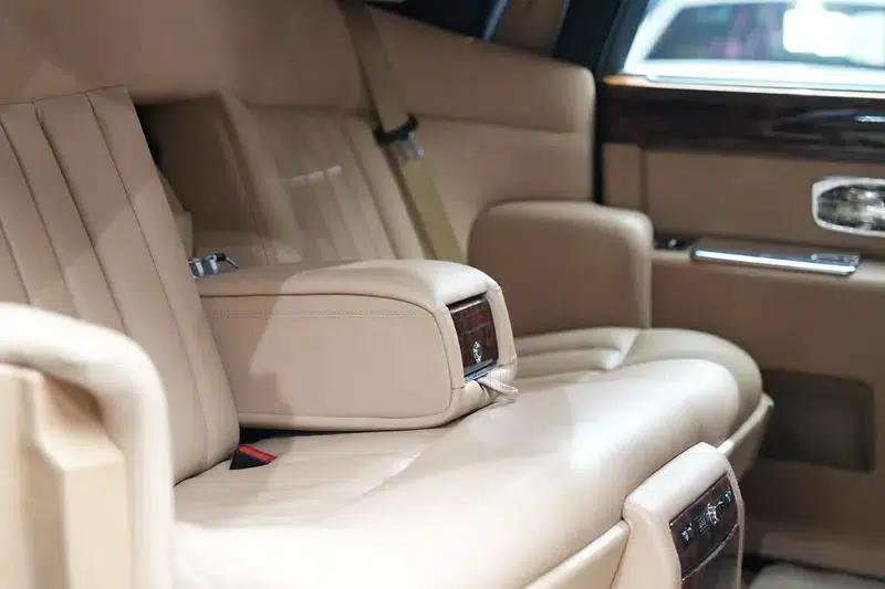 2006 Phantom 6.7L Extended Wheelbase (EWB) — миниатюра 38