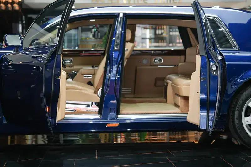 2006 Phantom 6.7L Extended Wheelbase (EWB) — миниатюра 43