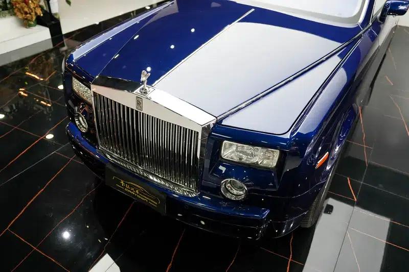 2006 Phantom 6.7L Extended Wheelbase (EWB) — миниатюра 6
