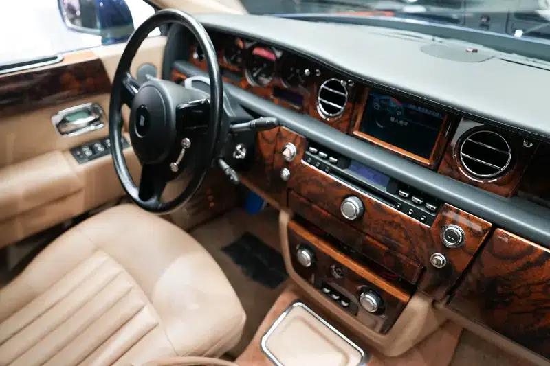 2006 Phantom 6.7L Extended Wheelbase (EWB) — миниатюра 9