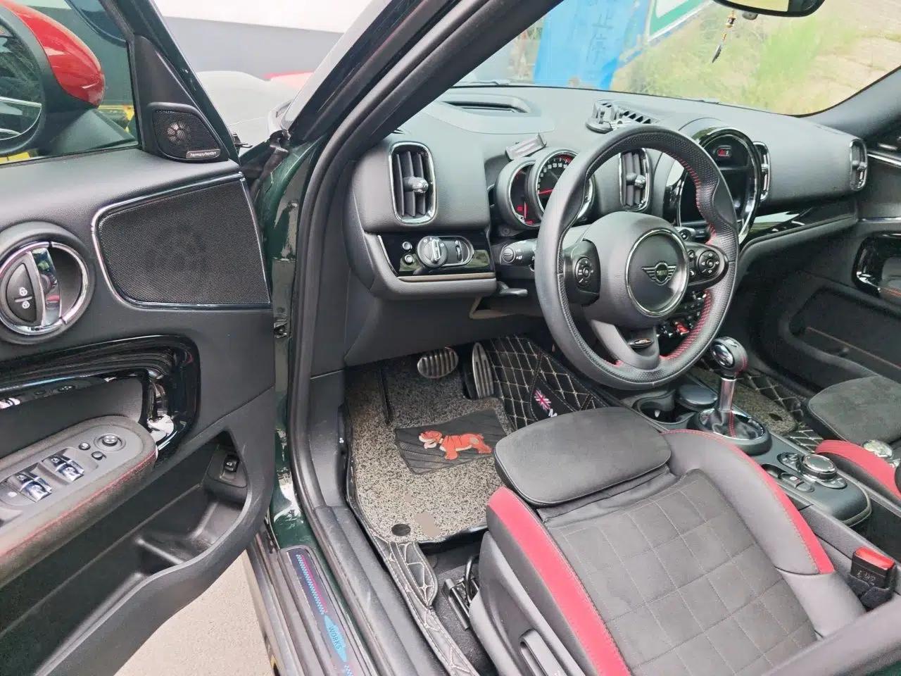MINI JCM COUNTRYMAN 2018 2.0T JOHN COOPER WORKS ALL-IN — миниатюра 16
