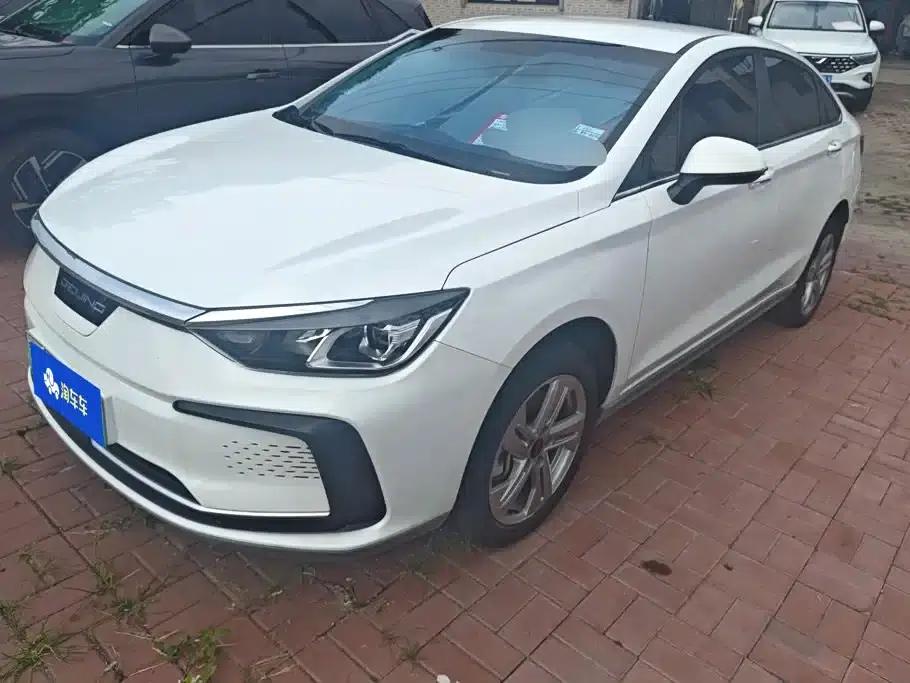 Beijing EU5 2025 Hongtu Standard Edition — миниатюра 1